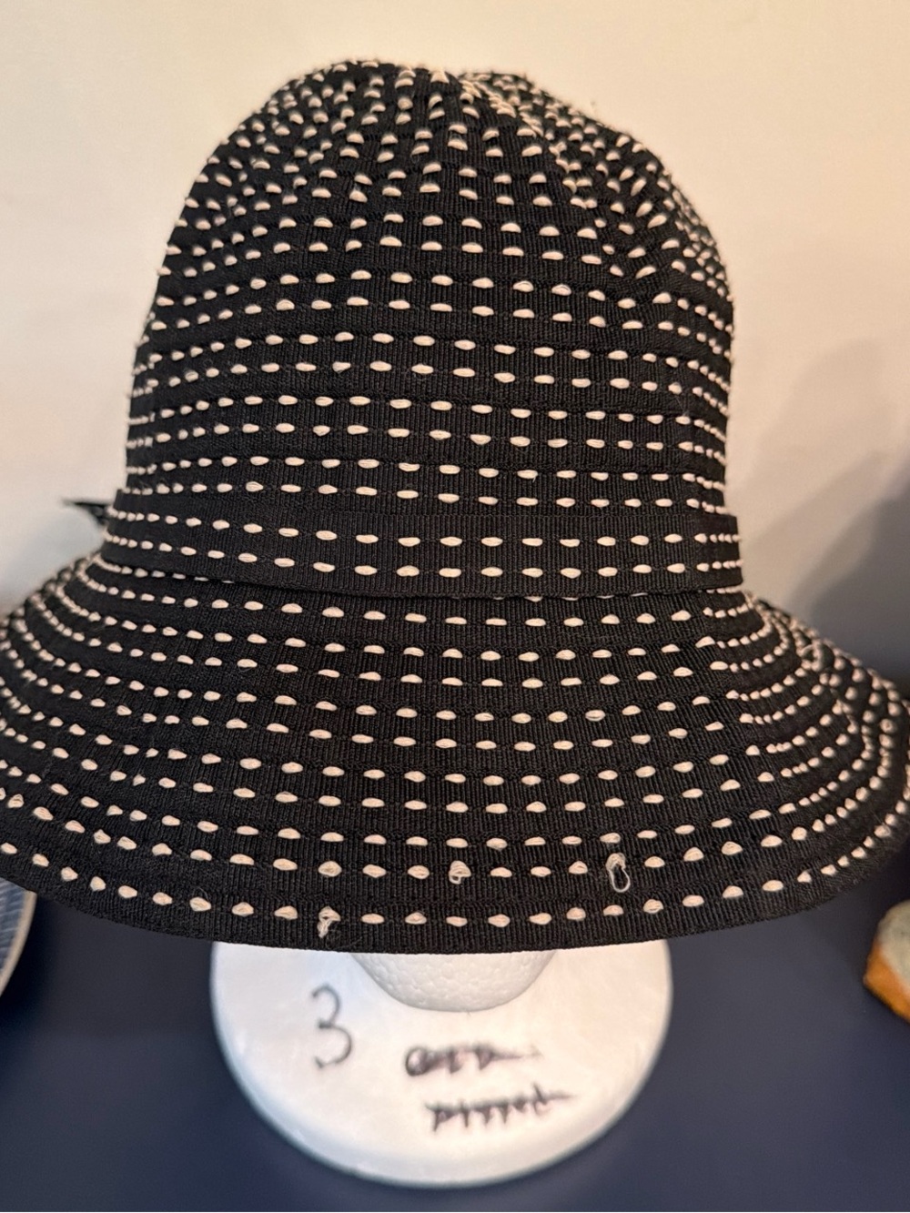 NWT Black and cream stitched pattern bucket sun hat by Jeanne Simmons